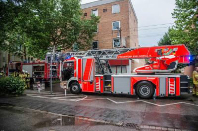 Esslingen: Mann versucht zu kochen - Wohnung verrauch, Essen angebrannt, Feuerwehr im Einsatz